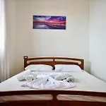 Kaja Seaview Apartmán *