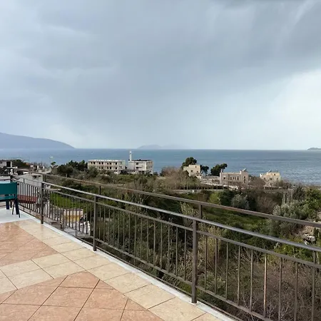 Kaja Seaview Apartamento *