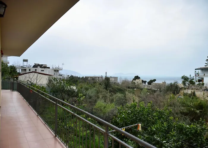 Kaja Seaview Апартаменты *